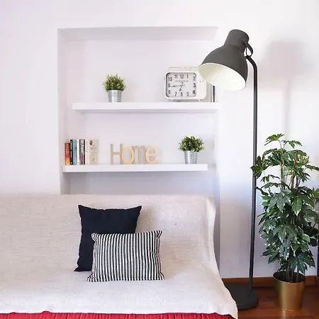 Portuguese Classic Flat - River Views From S Historic Heart Апартаменти